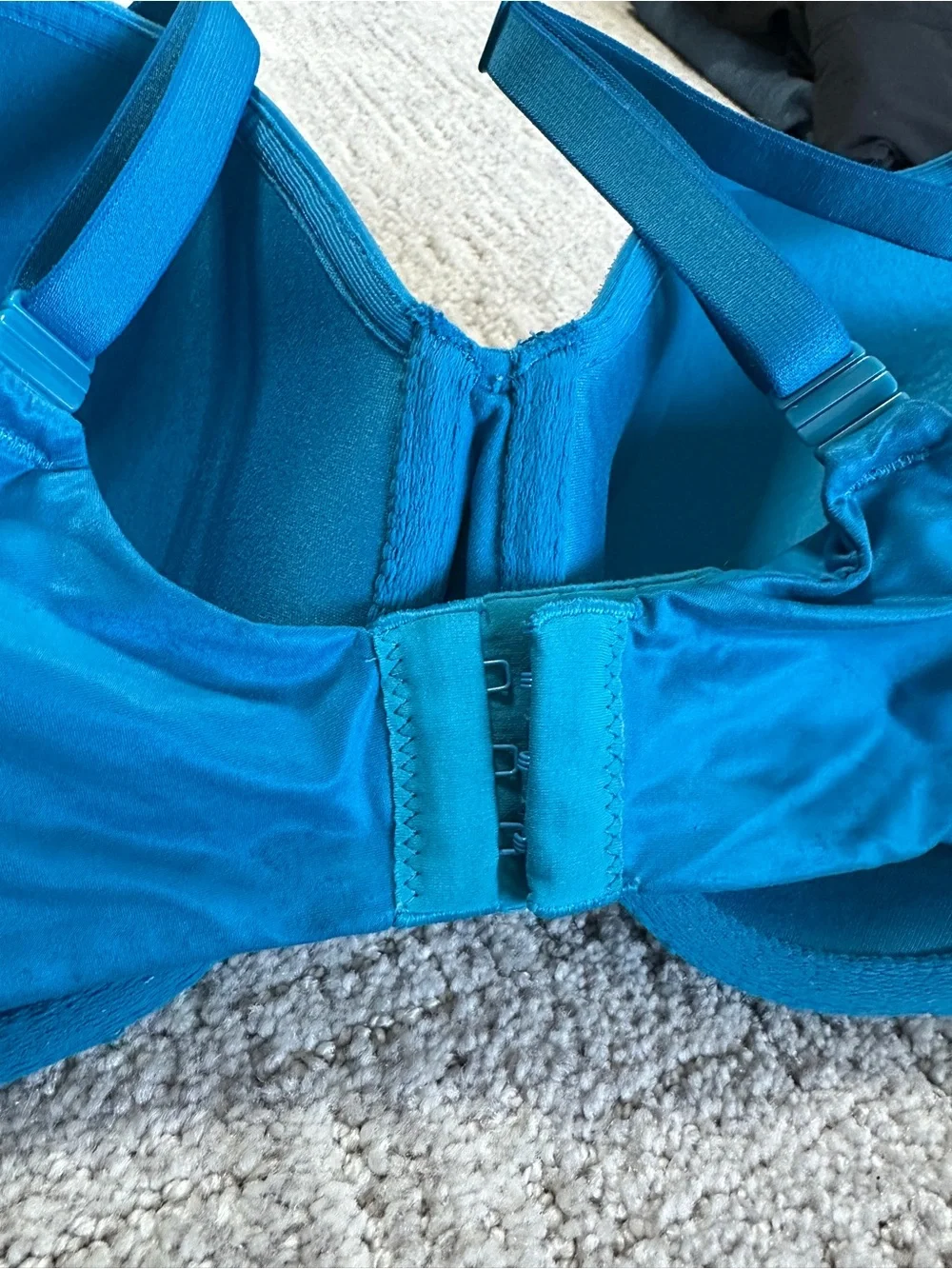 Victoria's Secret Teal Lace-Trim Underwire Bra - Picture 7 of 11